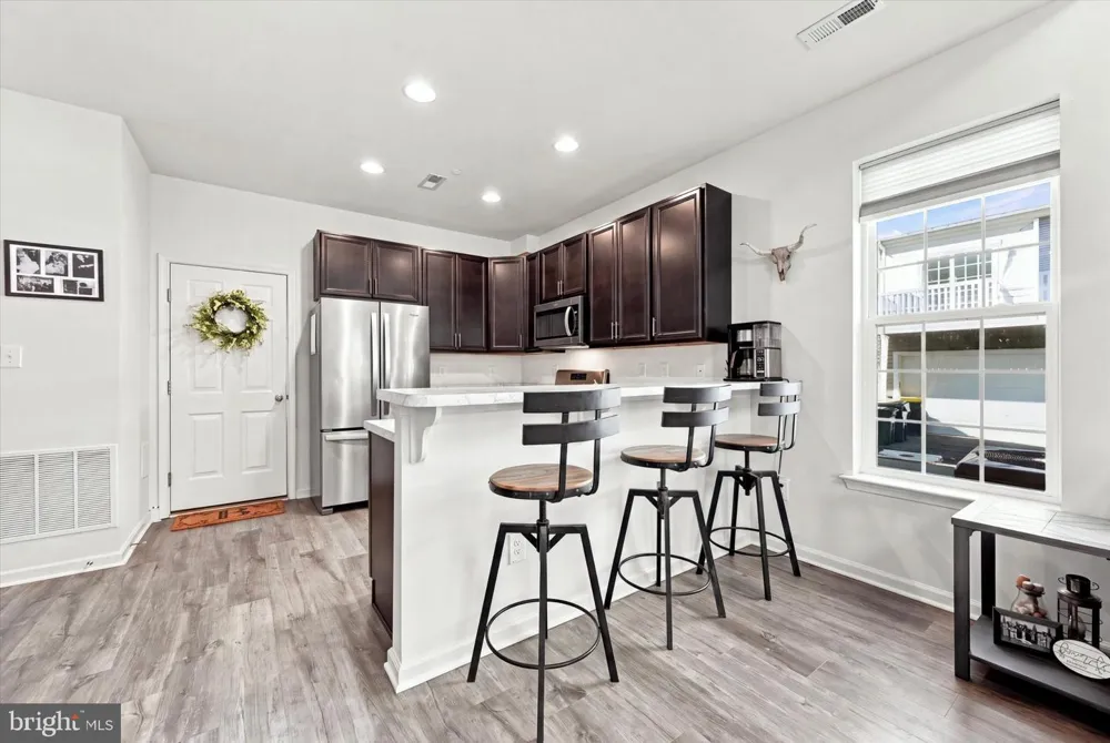 3553 NAAMANS DRIVE Claymont, DE 19703