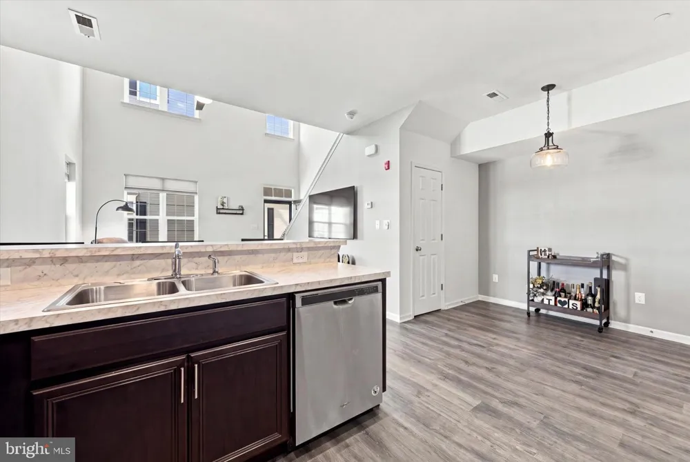 3553 NAAMANS DRIVE Claymont, DE 19703