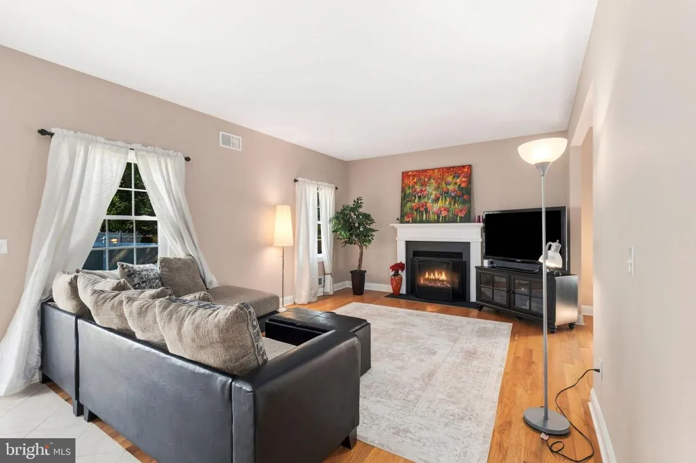101 CHURCHILL AVENUE Somerset, NJ 08873