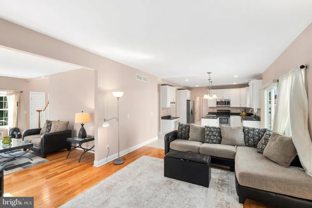 101 CHURCHILL AVENUE Somerset, NJ 08873
