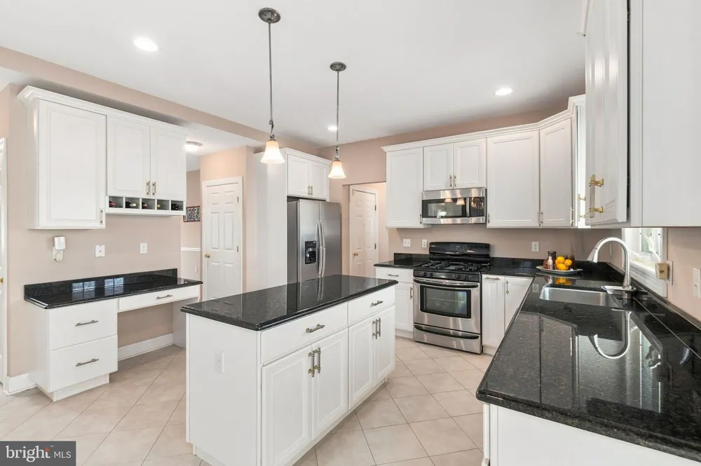 101 CHURCHILL AVENUE Somerset, NJ 08873