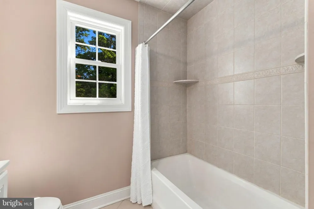 101 CHURCHILL AVENUE Somerset, NJ 08873