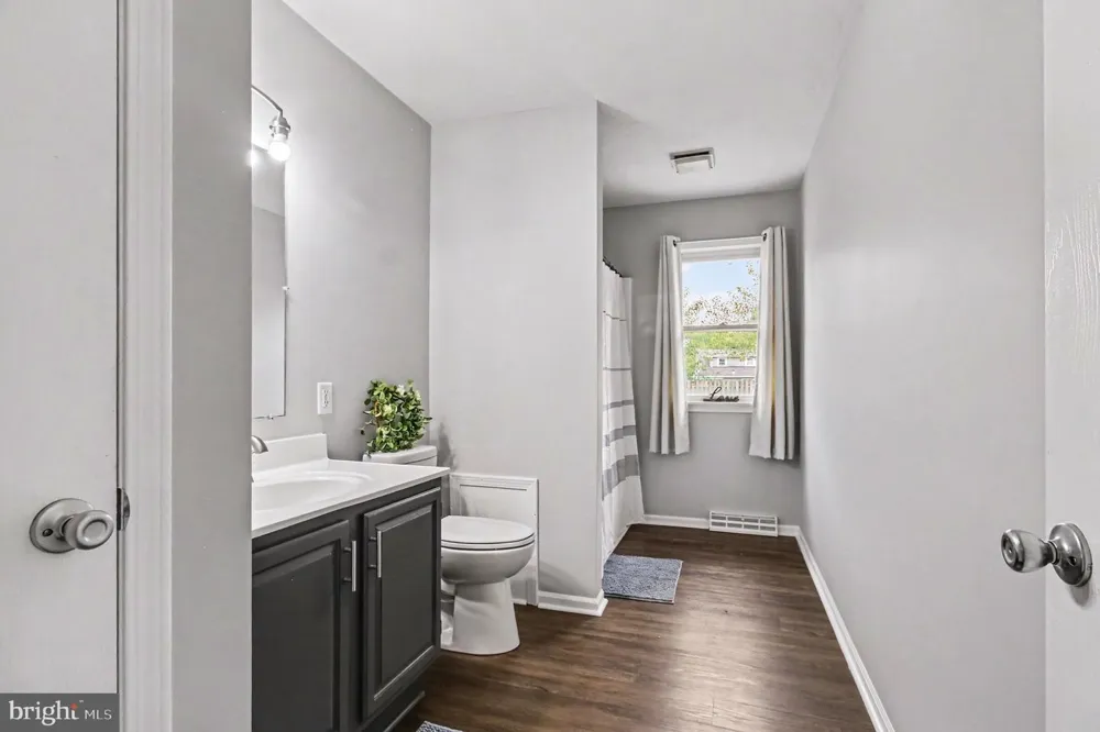 81 LION DR. Hanover, PA 17331
