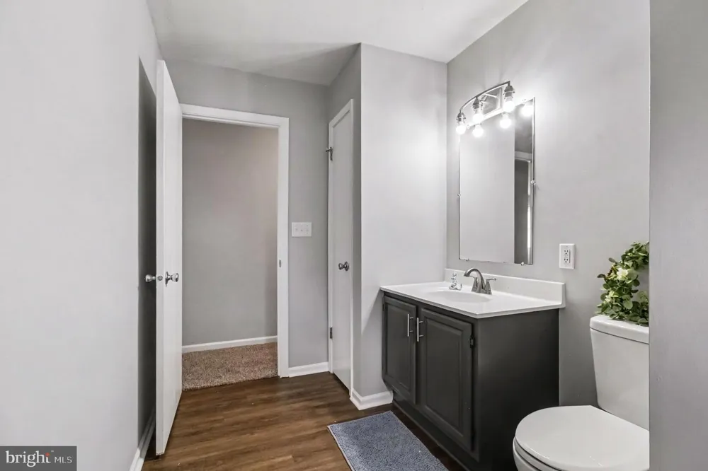 81 LION DR. Hanover, PA 17331