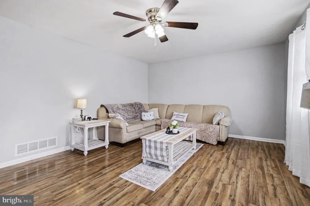 81 LION DR. Hanover, PA 17331