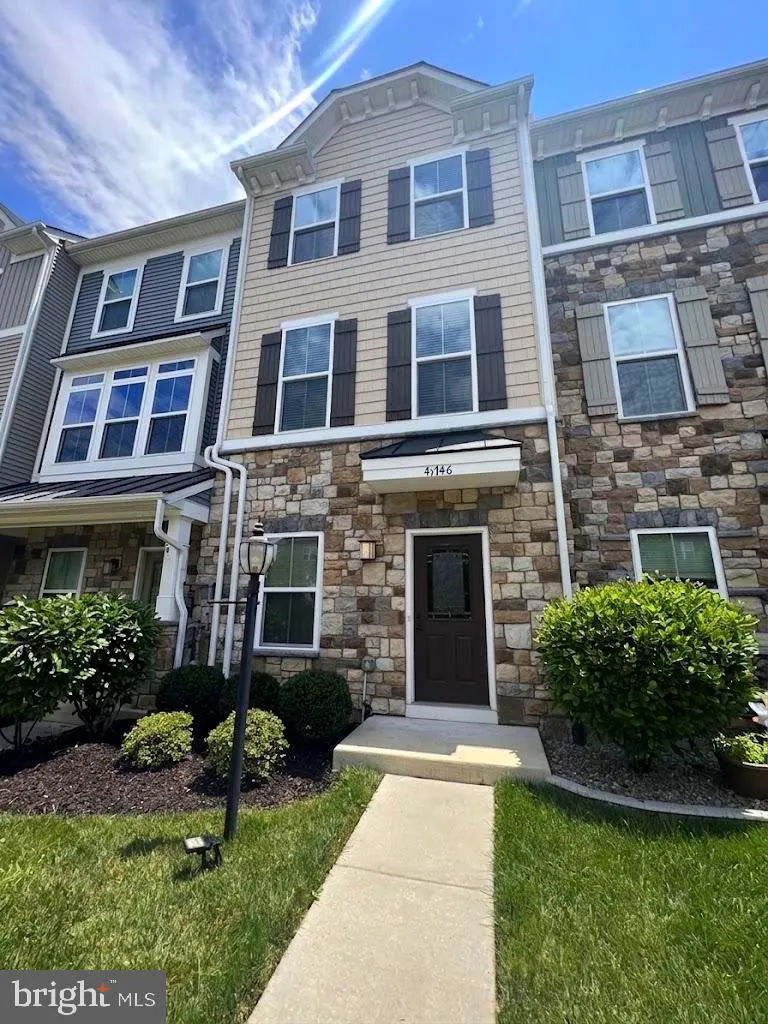 41746 MCMONAGLE SQUARE Aldie, VA 20105