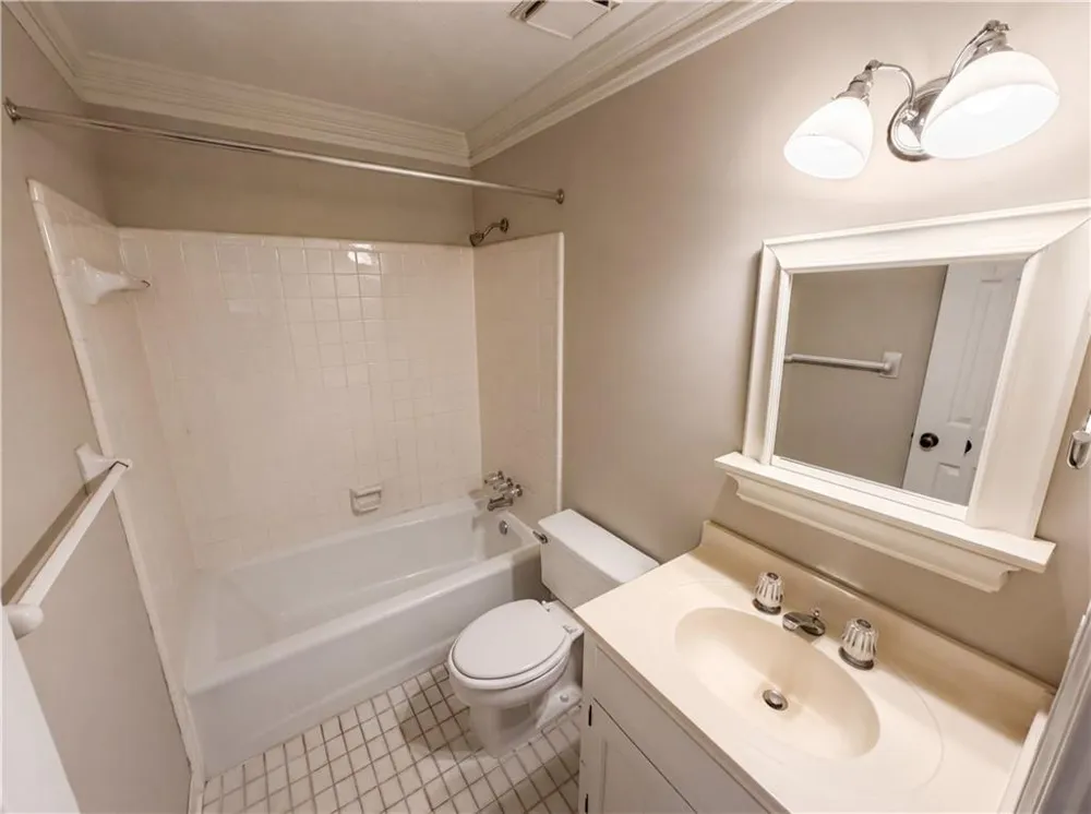 2360 Kimbrough Court Atlanta, GA 30350