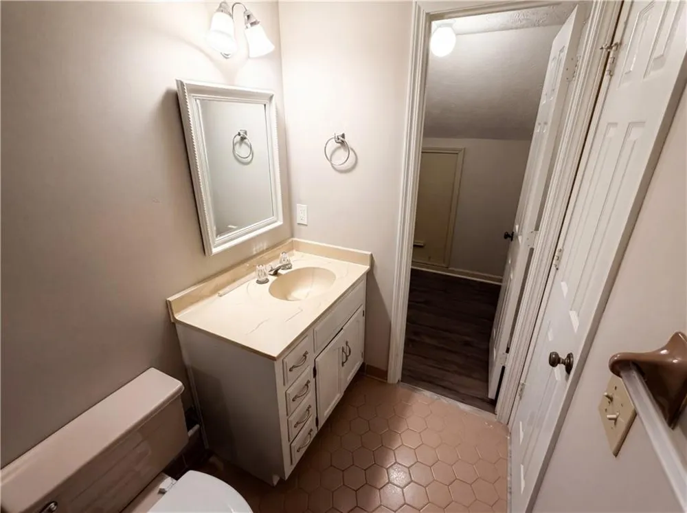 2360 Kimbrough Court Atlanta, GA 30350
