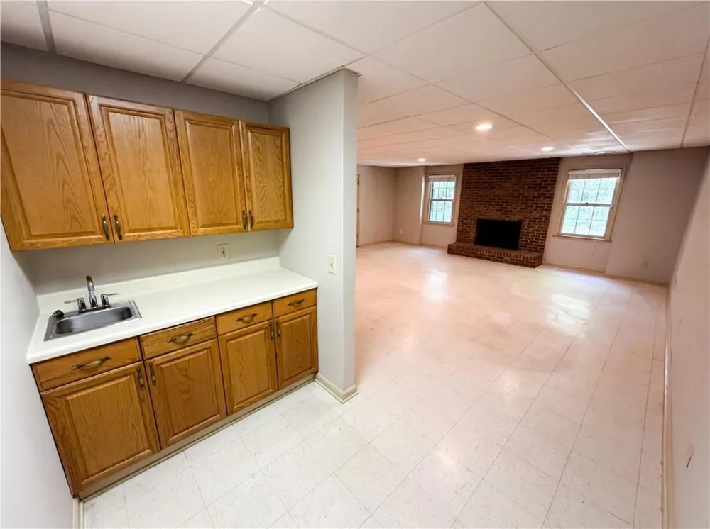 2360 Kimbrough Court Atlanta, GA 30350