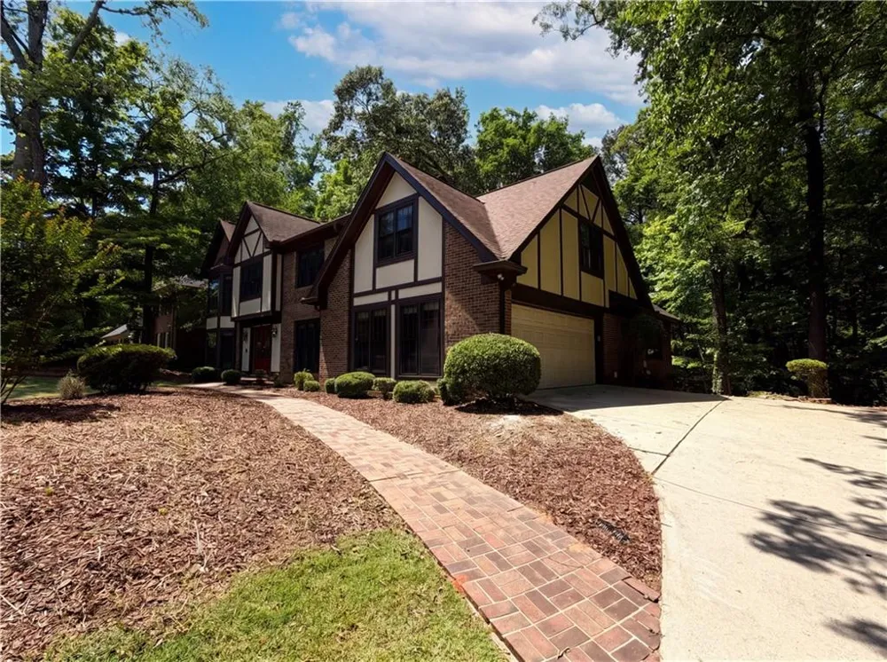 2360 Kimbrough Court Atlanta, GA 30350