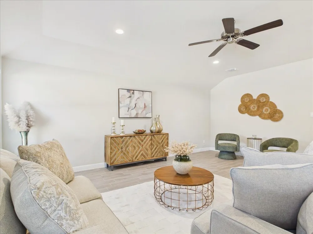 1449 Bennett Drive Burleson, TX 76028