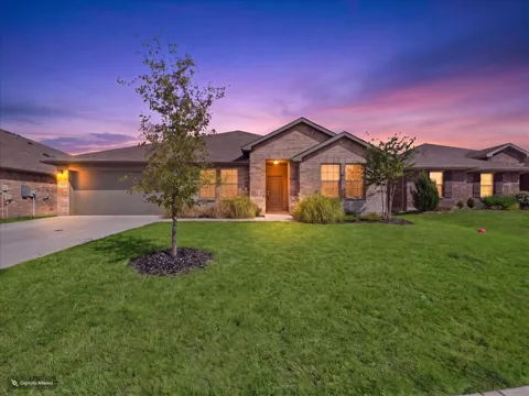 1449 Bennett Drive