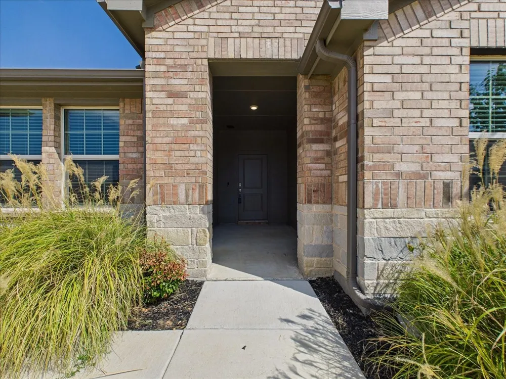 1449 Bennett Drive Burleson, TX 76028