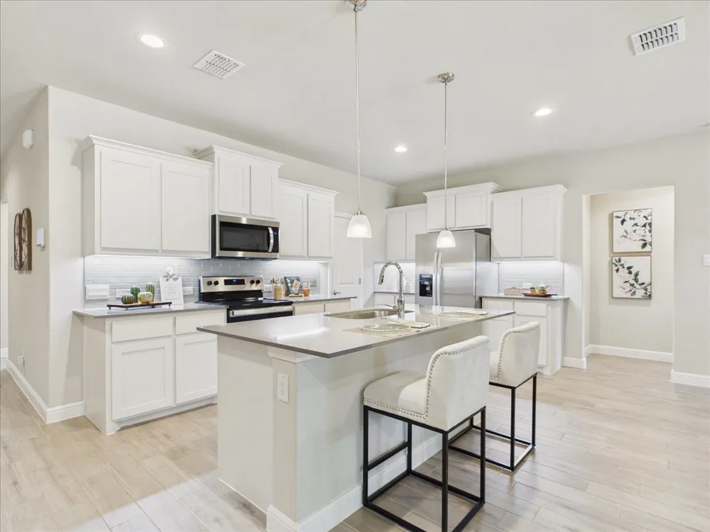 1449 Bennett Drive Burleson, TX 76028