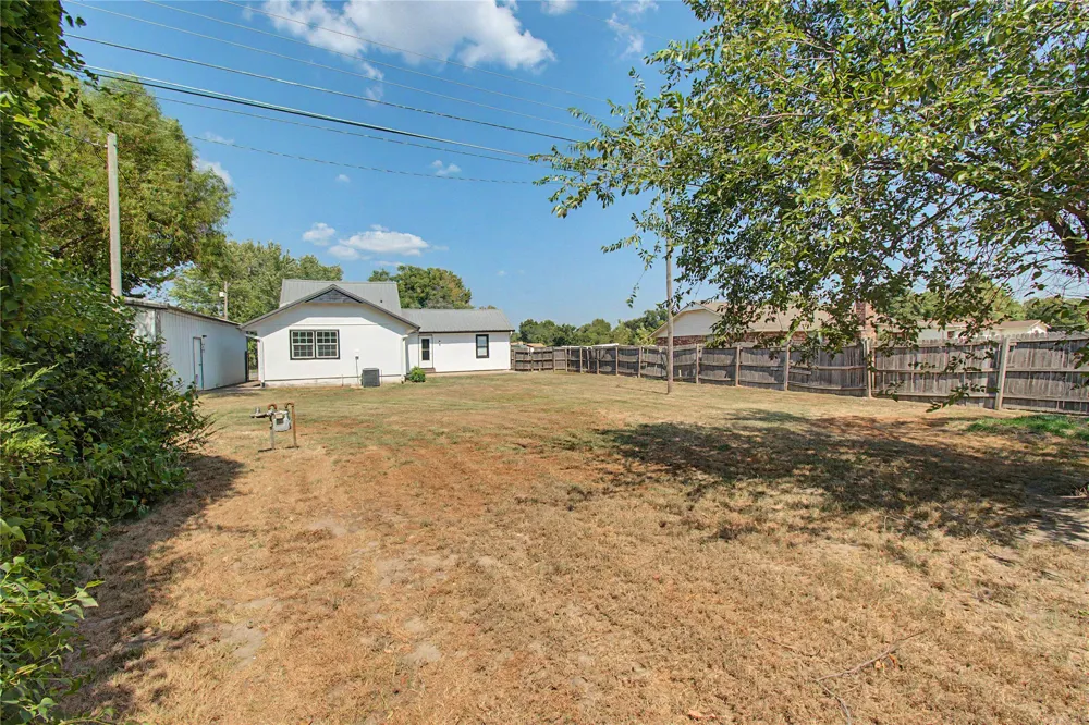 1711 Turner Street Muskogee, OK 74403