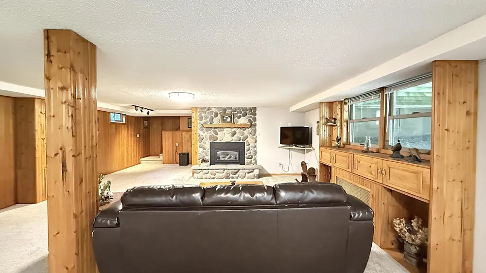 415 S 11th Street Montevideo, MN 56265