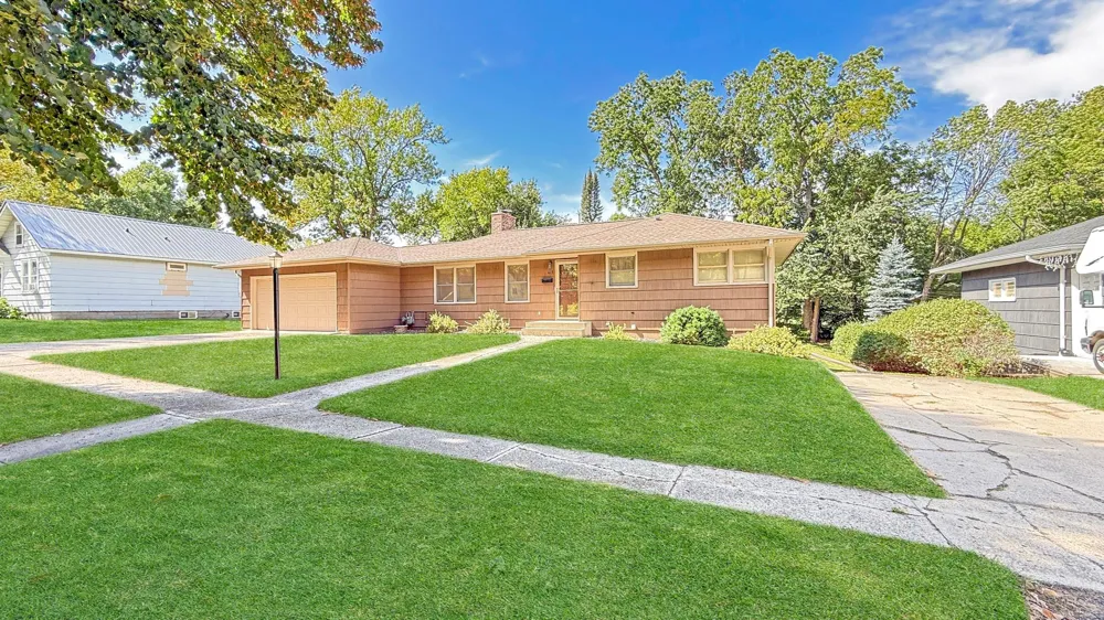 415 S 11th Street Montevideo, MN 56265