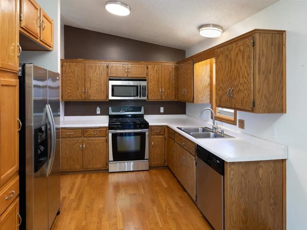 10015 Upper 205th Street W Lakeville, MN 55044