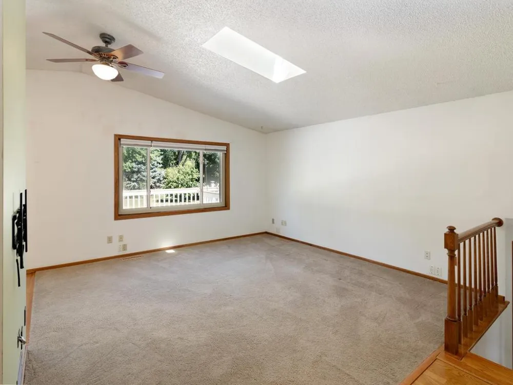 10015 Upper 205th Street W Lakeville, MN 55044