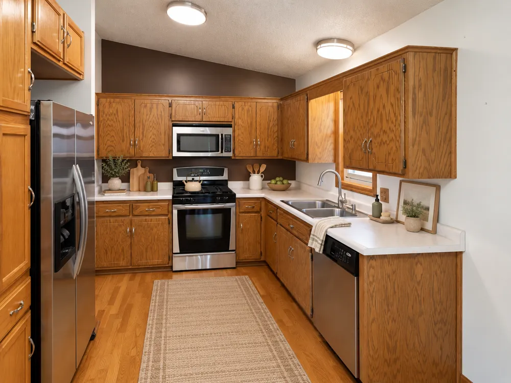 10015 Upper 205th Street W Lakeville, MN 55044