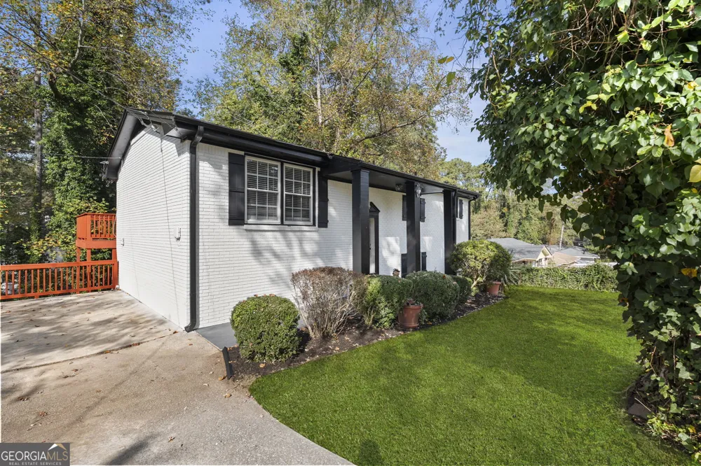 1969 Valley Ridge DR SW Atlanta, GA 30331