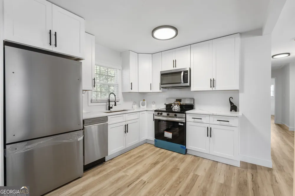 1969 Valley Ridge DR SW Atlanta, GA 30331
