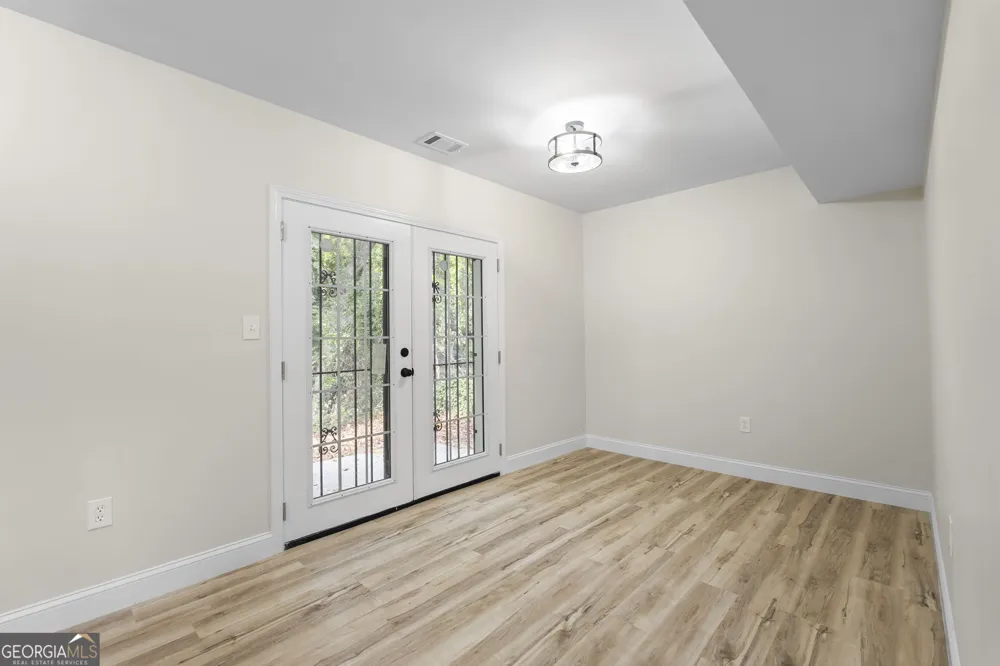 1969 Valley Ridge DR SW Atlanta, GA 30331