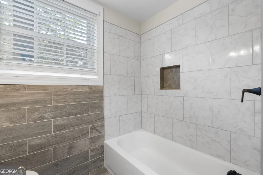 1969 Valley Ridge DR SW Atlanta, GA 30331