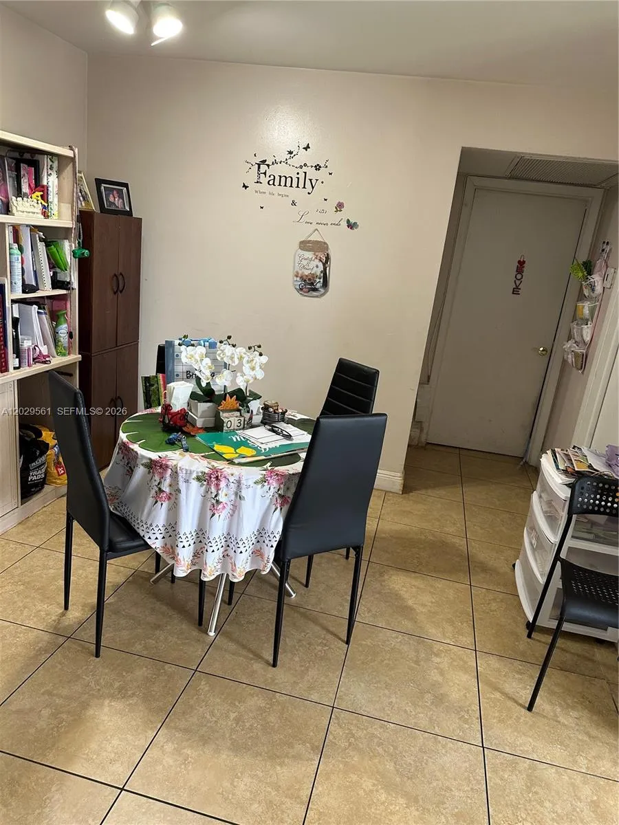 15360 SW 72 ST #21 Miami, FL 33193