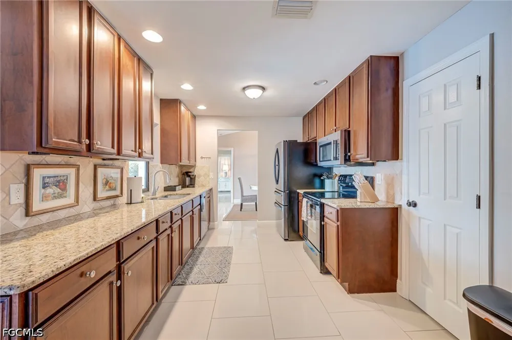 SW 32nd Court Cape Coral, FL 33991