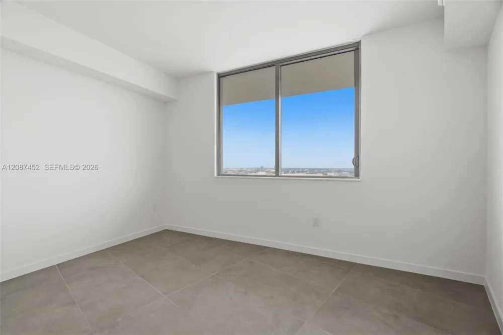 1400 Biscayne Blvd #3803 Miami, FL 33132