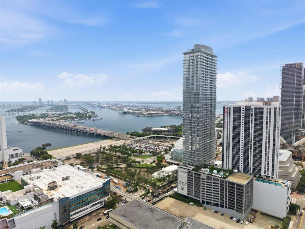 1400 Biscayne Blvd #3803 Miami, FL 33132