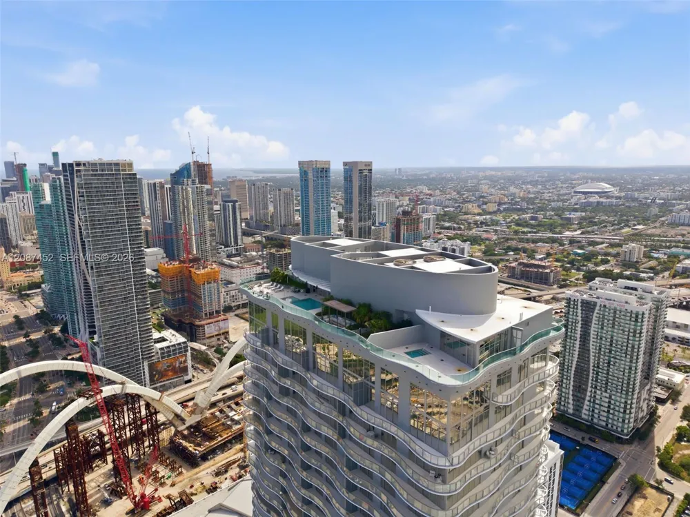 1400 Biscayne Blvd #3803 Miami, FL 33132