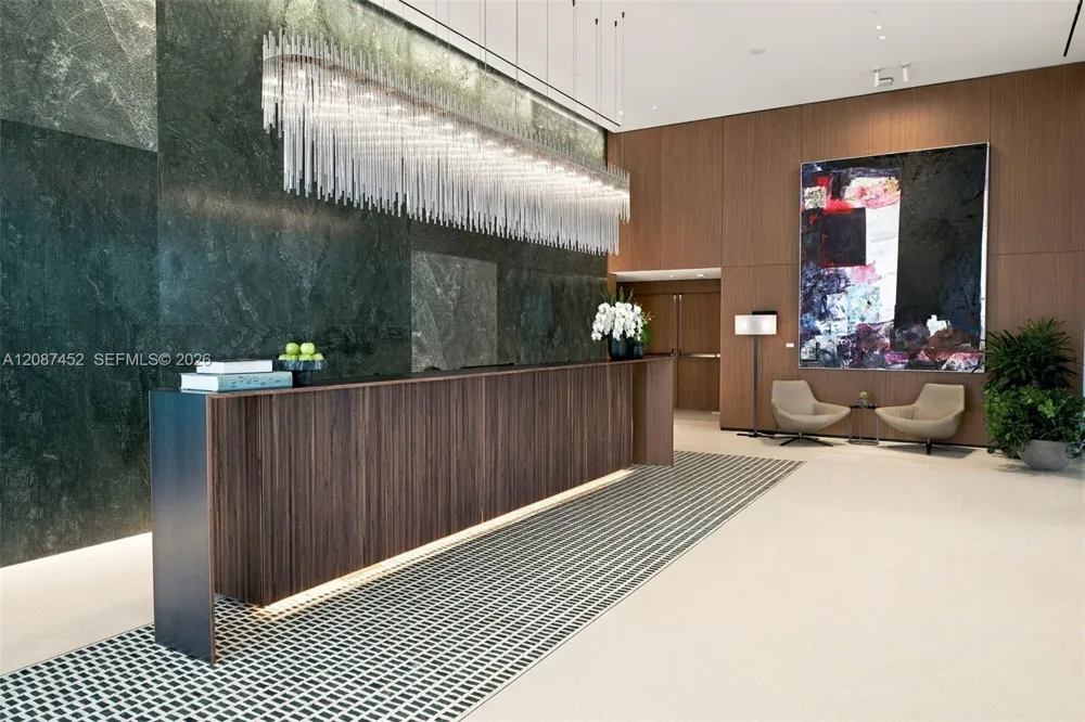 1400 Biscayne Blvd #3803 Miami, FL 33132
