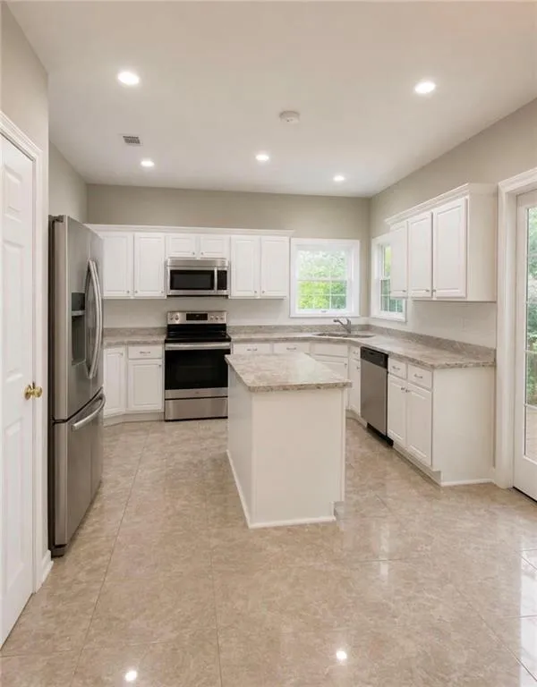 2755 Jona Trail Dacula, GA 30019