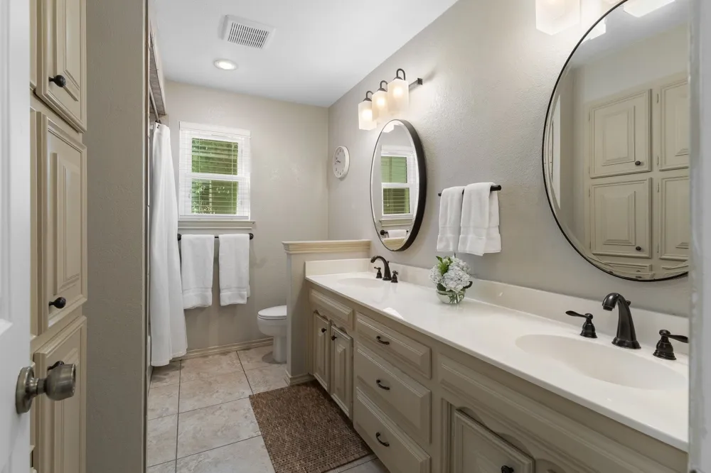 536 Sellmeyer Lane Highland Village, TX 75077
