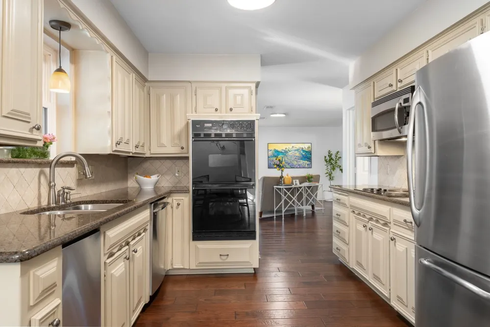 536 Sellmeyer Lane Highland Village, TX 75077