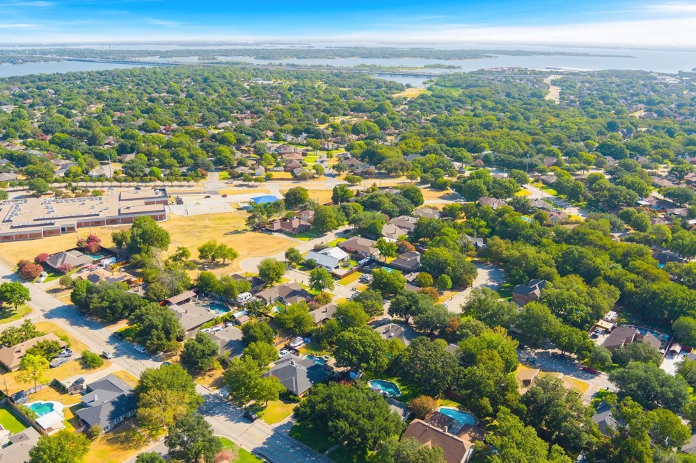 536 Sellmeyer Lane Highland Village, TX 75077