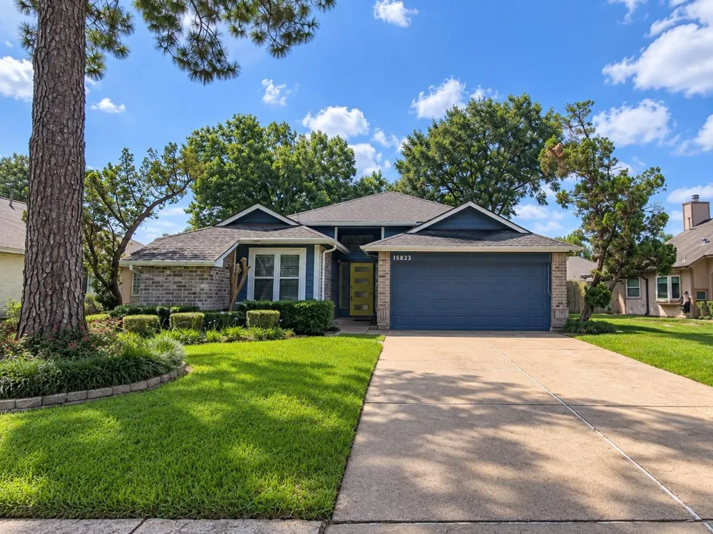 15823 Oak Mountain Drive Houston, TX 77095
