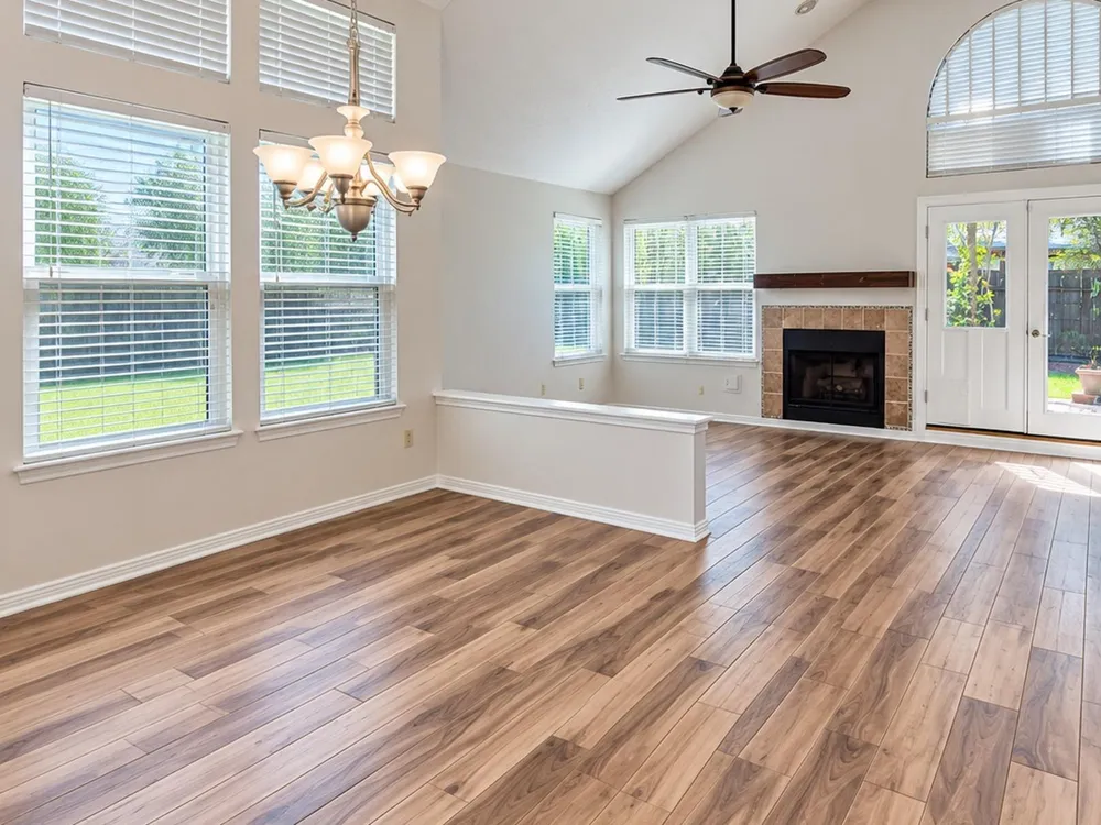 15823 Oak Mountain Drive Houston, TX 77095
