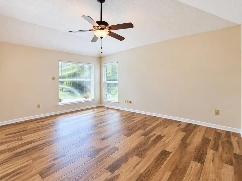 15823 Oak Mountain Drive Houston, TX 77095
