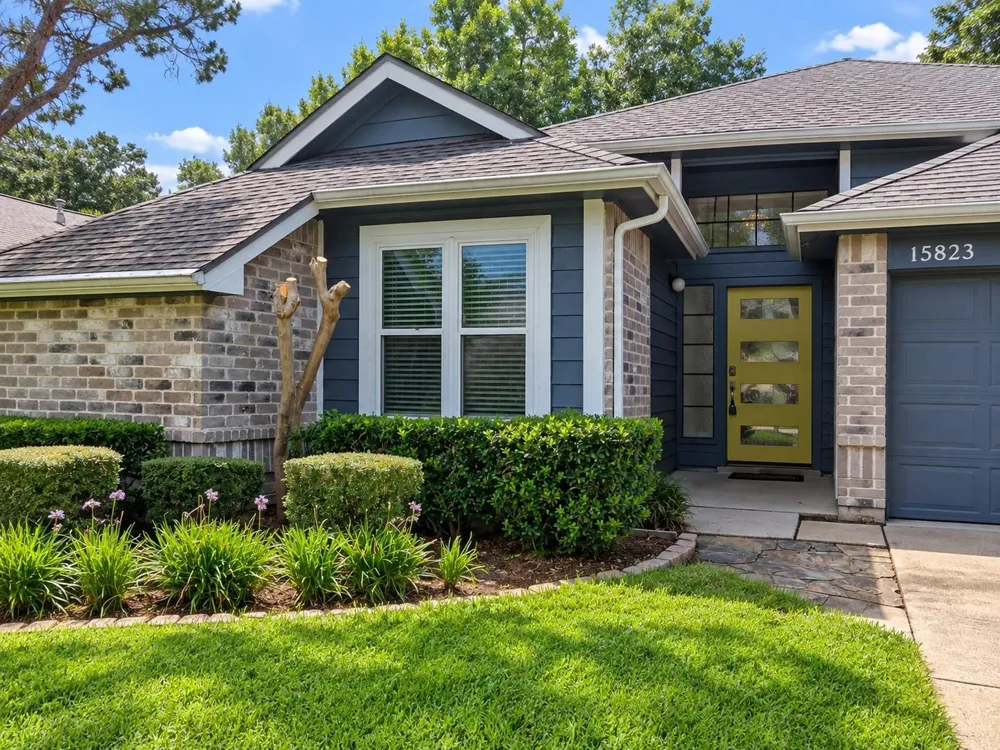 15823 Oak Mountain Drive Houston, TX 77095