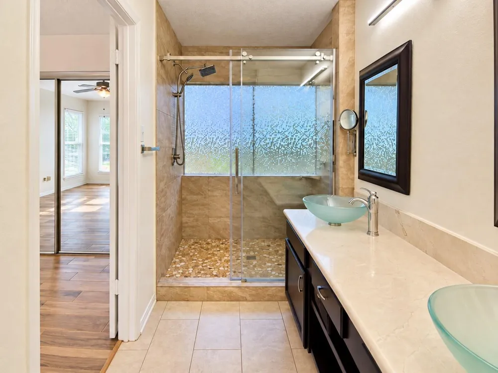 15823 Oak Mountain Drive Houston, TX 77095