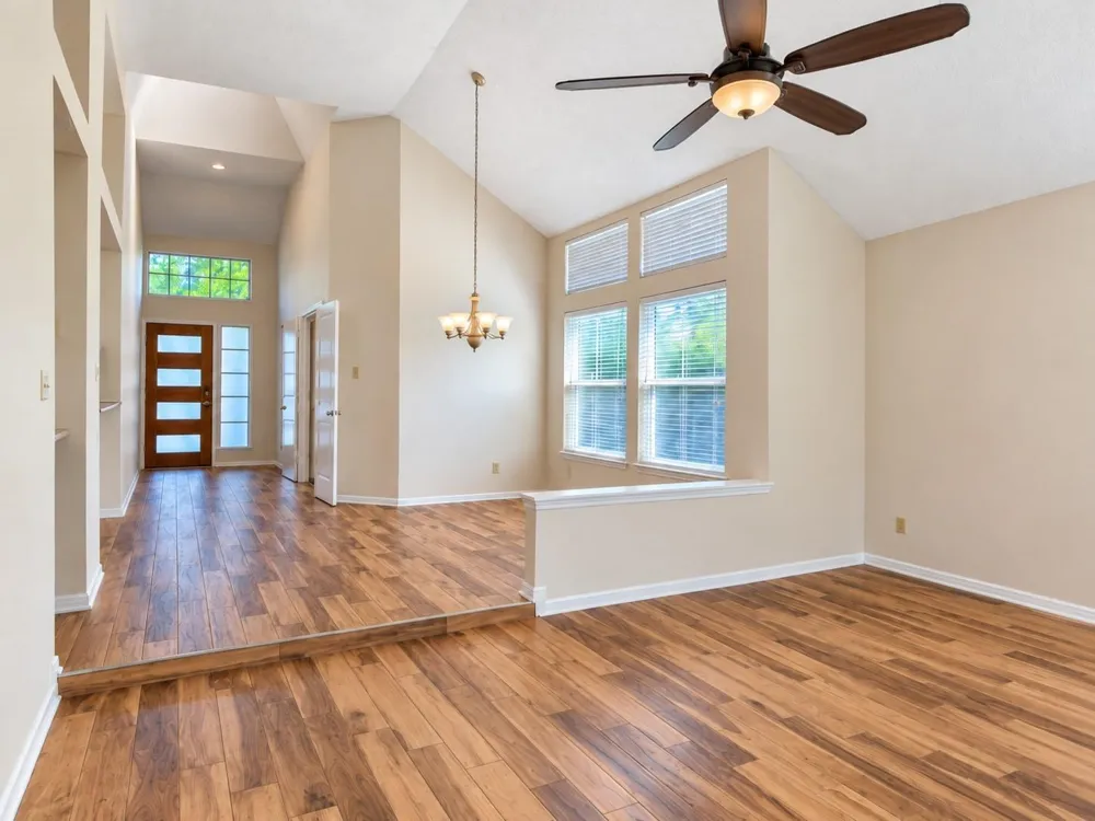 15823 Oak Mountain Drive Houston, TX 77095