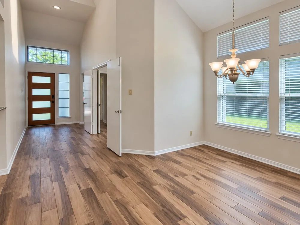 15823 Oak Mountain Drive Houston, TX 77095