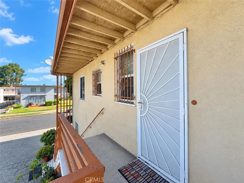 5648 Clemson Street #1/2 Los Angeles, CA 90016