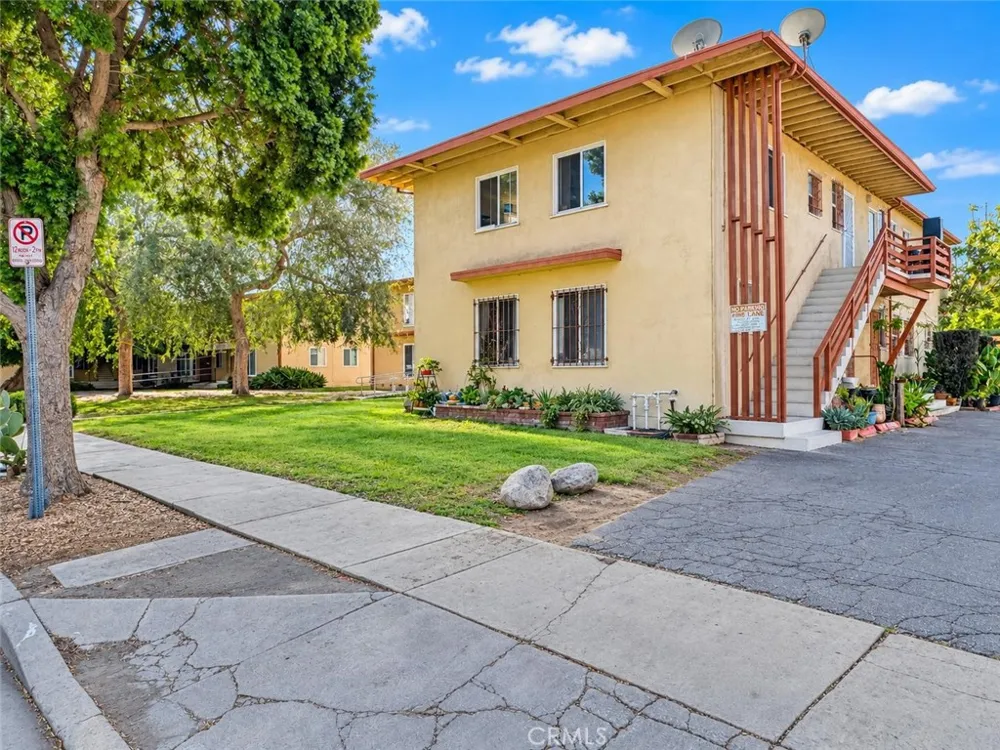 5648 Clemson Street #1/2 Los Angeles, CA 90016