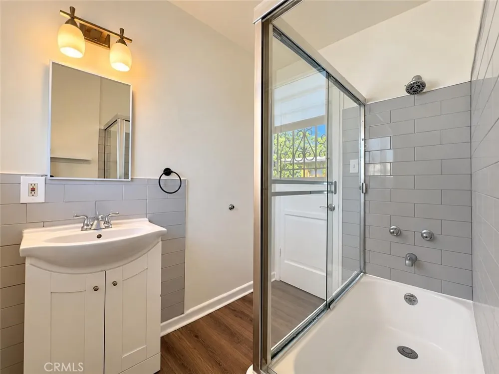 5648 Clemson Street #1/2 Los Angeles, CA 90016
