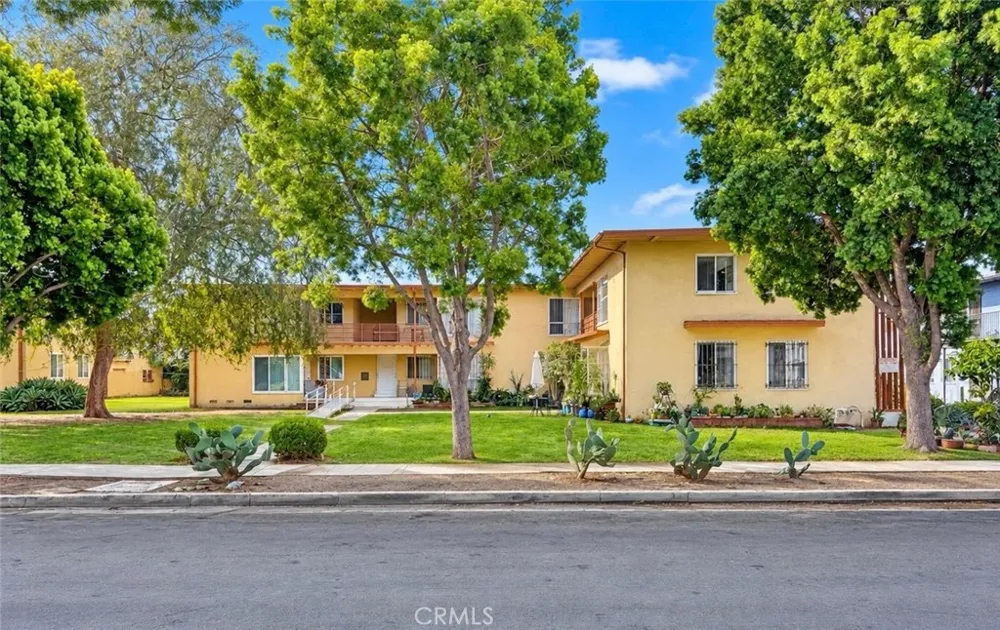 5648 Clemson Street #1/2 Los Angeles, CA 90016