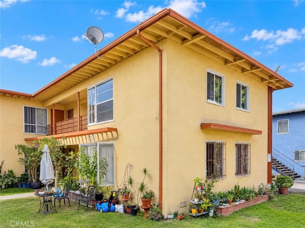 5648 Clemson Street #1/2 Los Angeles, CA 90016